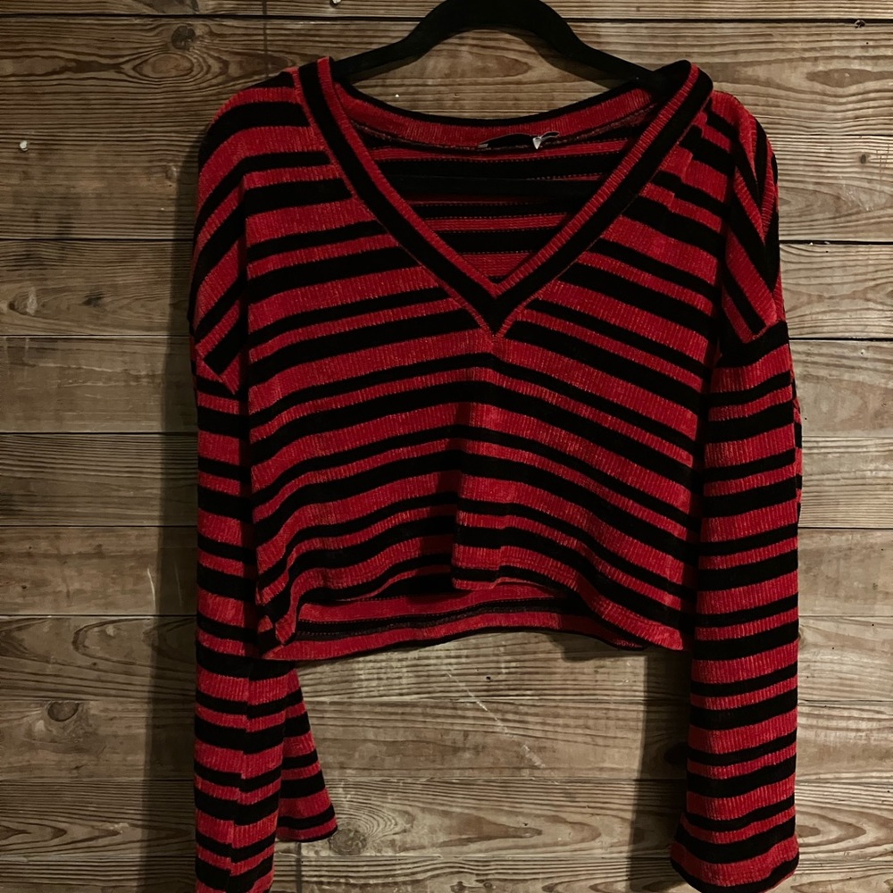 Cropped sweater